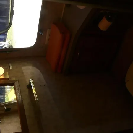 Belrepayre Airstream Glamping * Manses