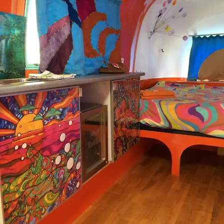 Belrepayre Airstream Glamping Alojamento de Acomodação e Pequeno-almoço