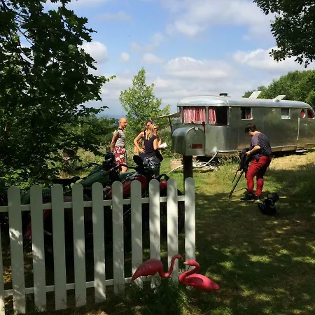 Alojamento de Acomodação e Pequeno-almoço Belrepayre Airstream Glamping *