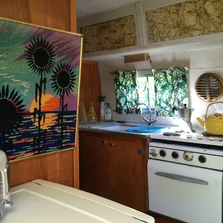 Belrepayre Airstream Glamping Alojamento de Acomodação e Pequeno-almoço *