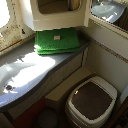 Alojamento de Acomodação e Pequeno-almoço Belrepayre Airstream Glamping *