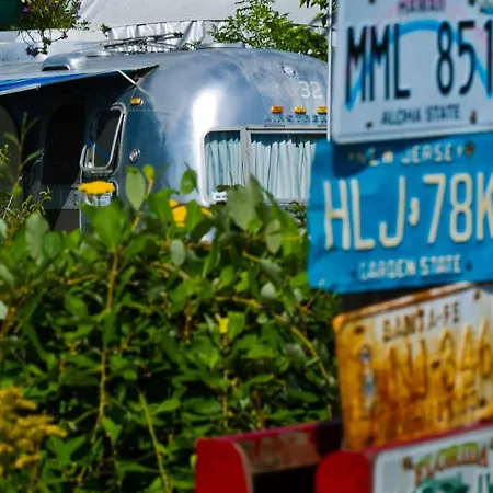 Belrepayre Airstream Glamping Alojamento de Acomodação e Pequeno-almoço *
