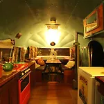B&B Belrepayre Airstream Camp *
