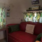 Bed and breakfast Belrepayre Airstream Camp Manses