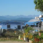 Belrepayre Airstream Camp Bed and breakfast Manses