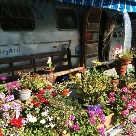 Couette-café Belrepayre Airstream Glamping