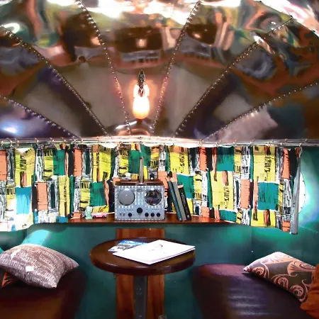 Bed & Breakfast Belrepayre Airstream Glamping Manses