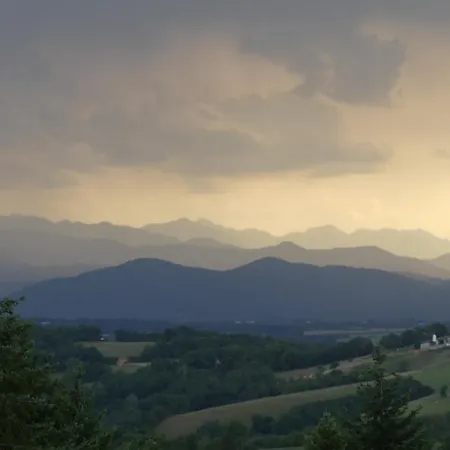 Bed & Breakfast Belrepayre Airstream Glamping Manses