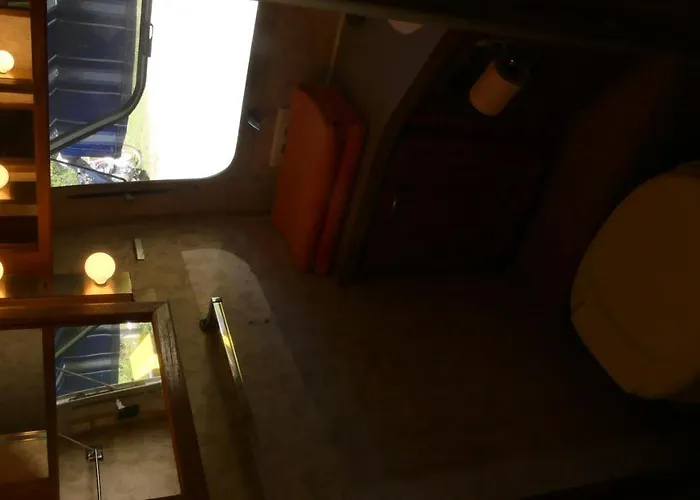 Belrepayre Airstream Glamping * Manses