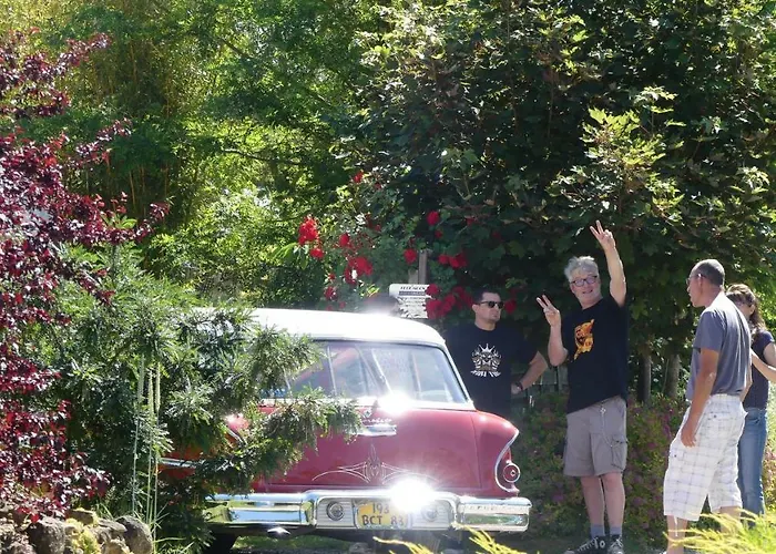 Belrepayre Airstream Glamping * Manses