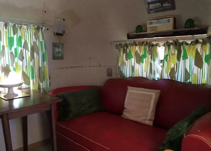Nocleg ze śniadaniem Belrepayre Airstream Glamping Manses