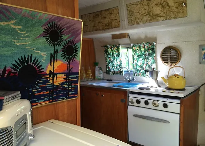 Belrepayre Airstream Glamping Nocleg ze śniadaniem *