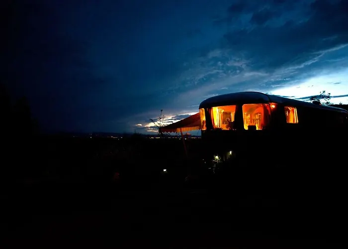 Nocleg ze śniadaniem Belrepayre Airstream Glamping