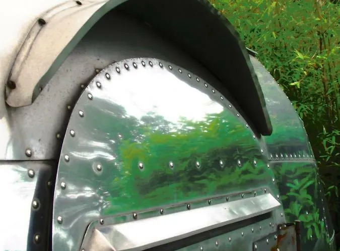 Nocleg ze śniadaniem Belrepayre Airstream Glamping