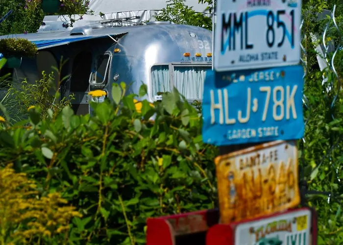 Belrepayre Airstream Glamping Nocleg ze śniadaniem *